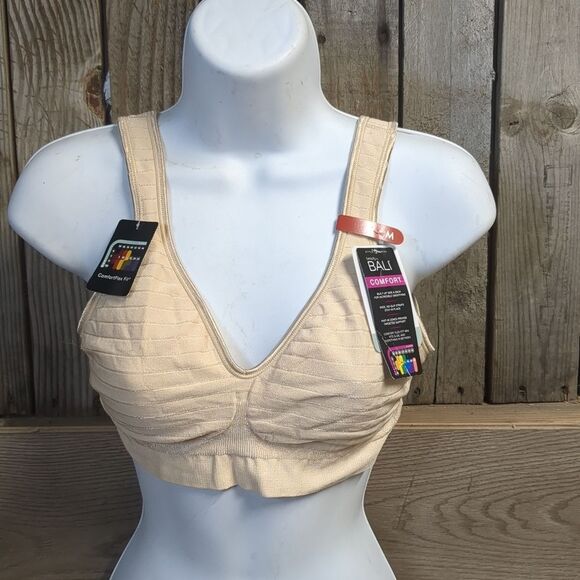 NWT Bali Comfort Fit Women's Wire-Free Bra Size Medium, beige - Picture 1 of 8